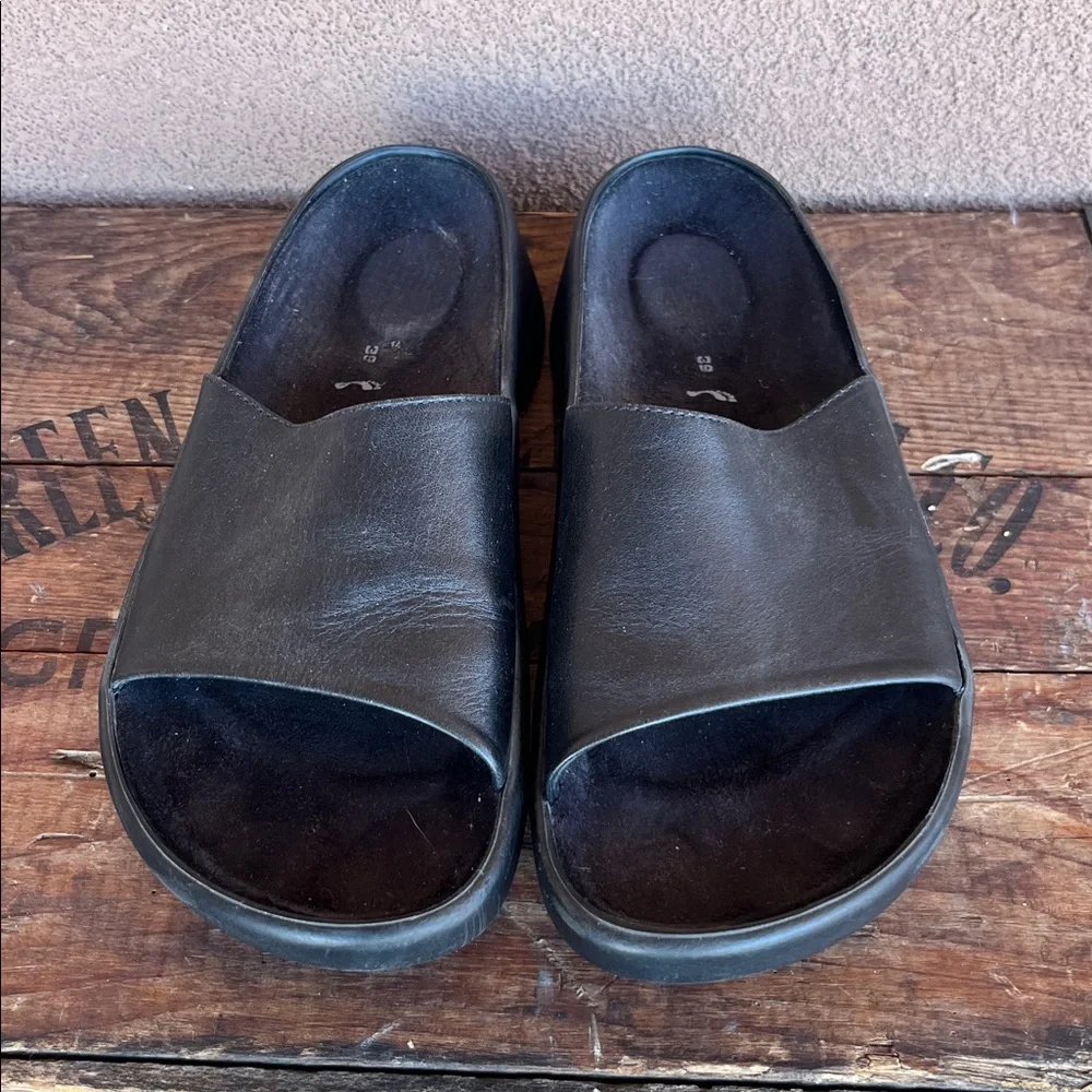 Tatami by Birkenstock slide sandals - Picture 5 of 9